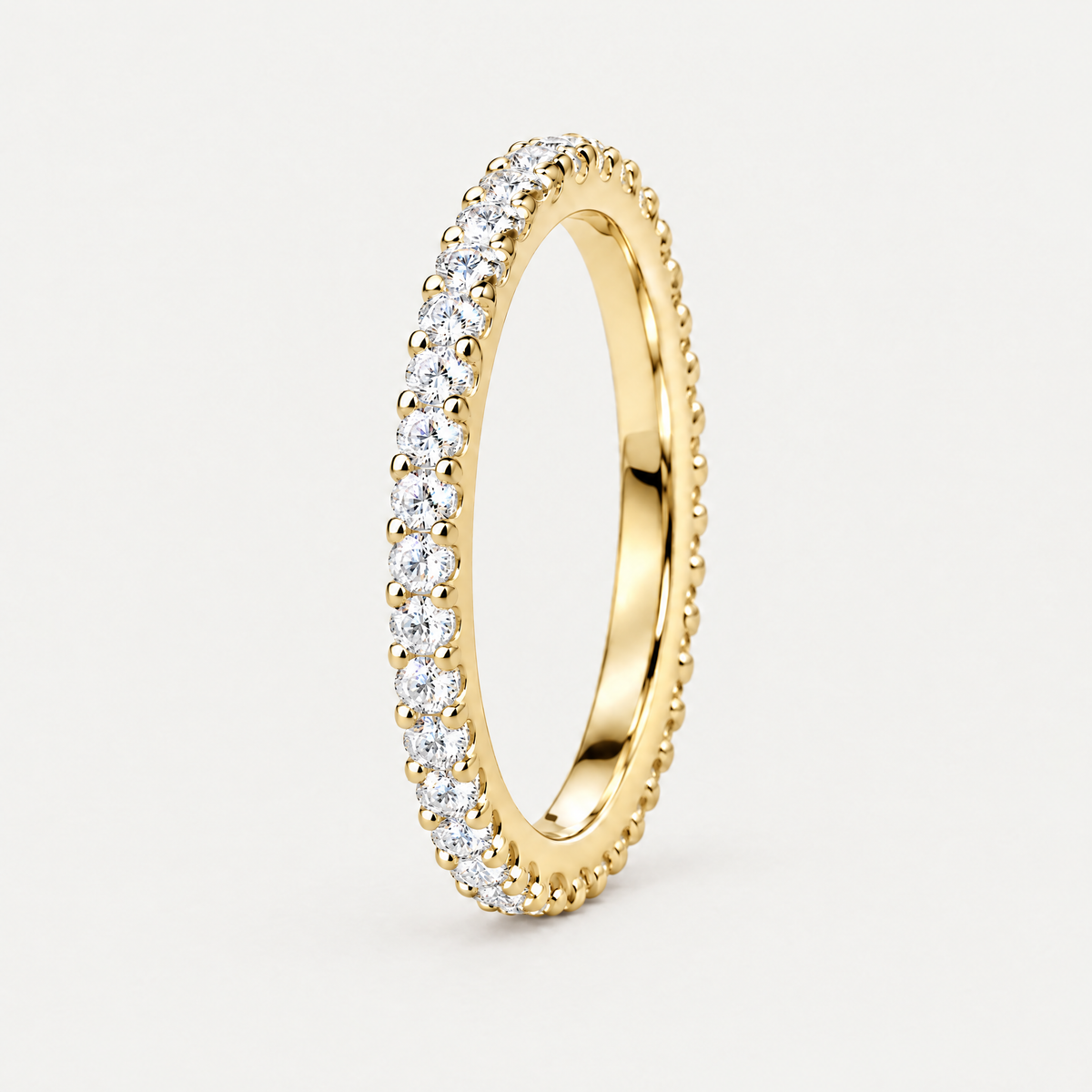 Pavé Band in gold